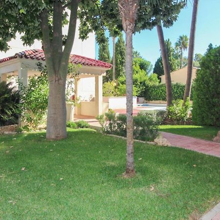 Apartamento Golf Pau Casals Альбир Экстерьер фото